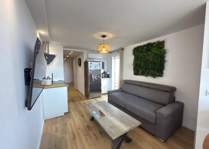 아파트 Agde-loc Cap 68 *